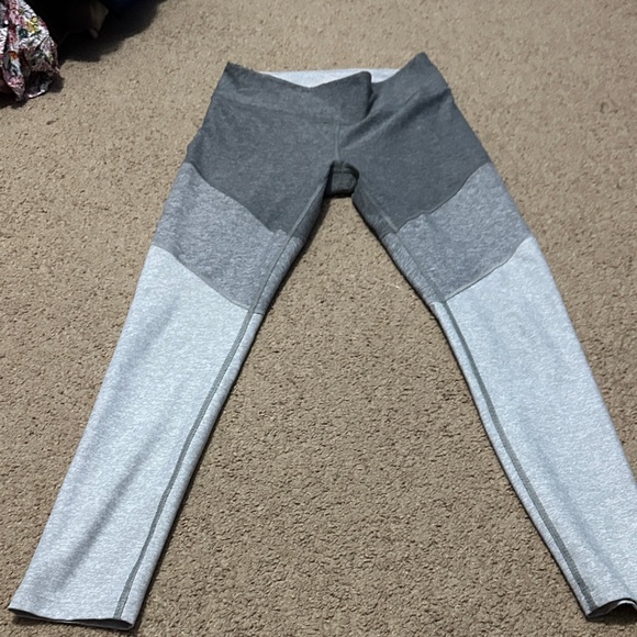 Outdoor Voices Heather Gray Leggings - Picture 1 of 2